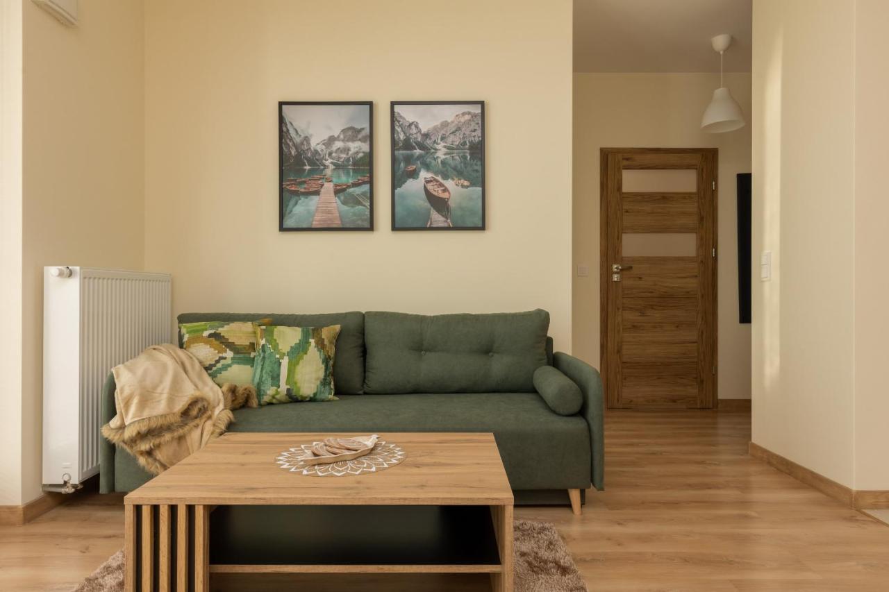 Cosy Apartment Bialej Floty With Parking By Noclegi Renters Varšava Exteriér fotografie